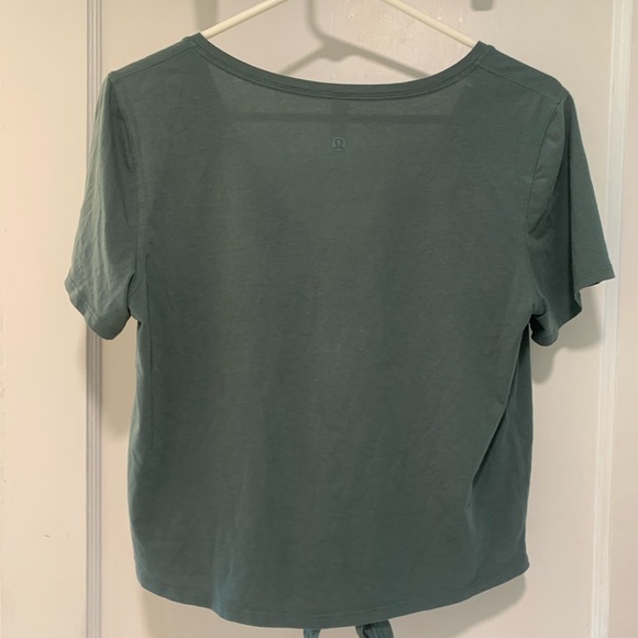 Lululemon | Knot gonna fly t shirt hunter green size 4 - Picture 2 of 6